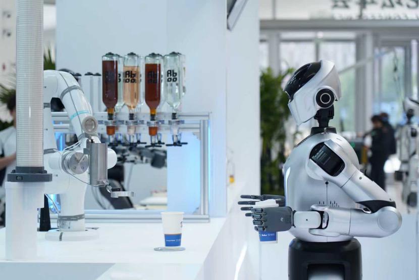  揭秘中关村：这群聪明的机器人如何联手搞定一顿午餐？ IT技术 揭秘中关村：这群聪明的机器人如何联手搞定一顿午餐？ IT技术 揭秘中关村：这群聪明的机器人如何联手搞定一顿午餐？ IT技术