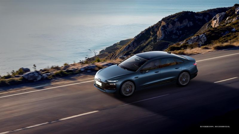  纯电豪华车真的值得换吗？深度审视奥迪A6L e-tron的市场变局 汽车科技