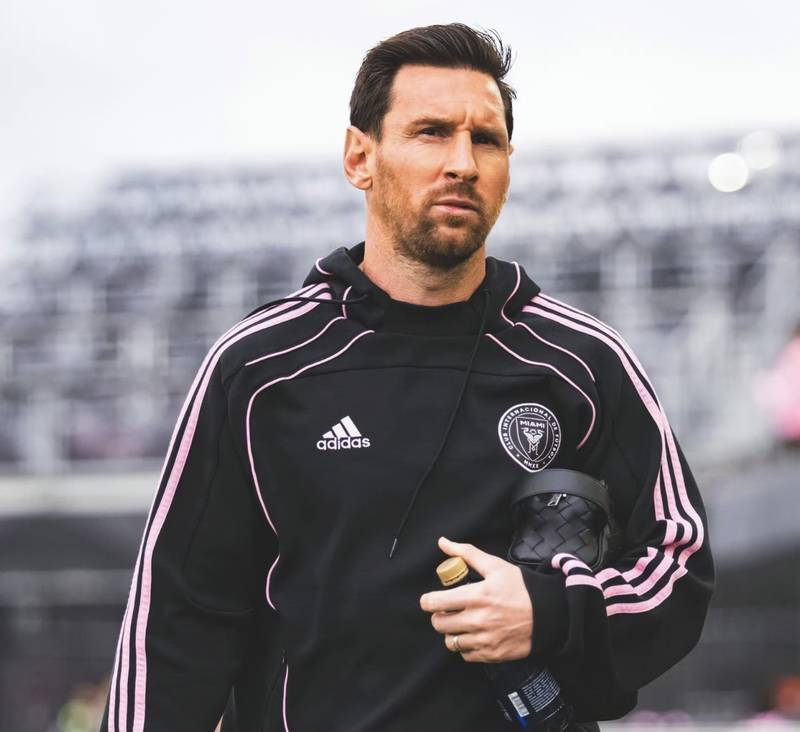  职业生涯末期的竞技陷阱：从迈阿密平局看球星养老模式的隐忧 体育新闻