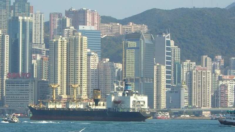  算力转型迷局：天价订单背后的资本腾挪术——从“零交付”到“无责解约”的深度复盘 股票财经