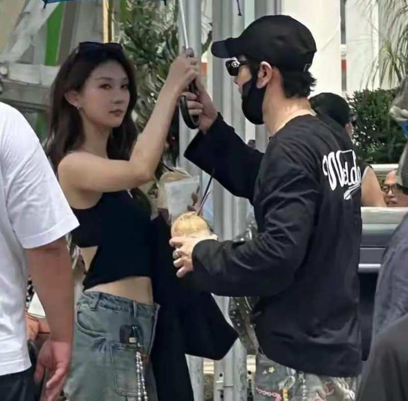  那个被全网围观道歉的父亲：当我们谈论黄晓明时，究竟在焦虑什么 情感心理