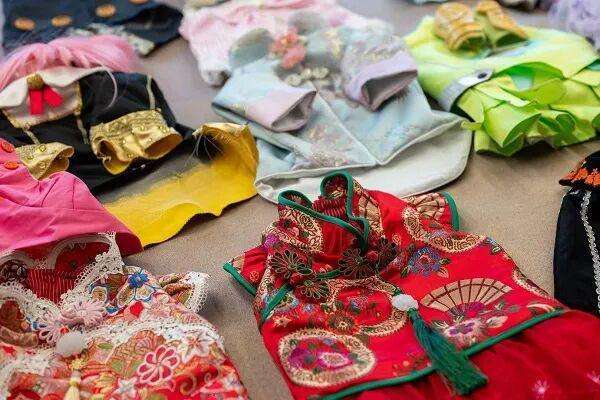 78岁上海奶奶的宠物高定：用一针一线，缝补人与毛孩子之间的深情