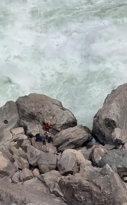  技术复盘：虎跳峡虹吸绞杀困局下的打捞极限 新闻