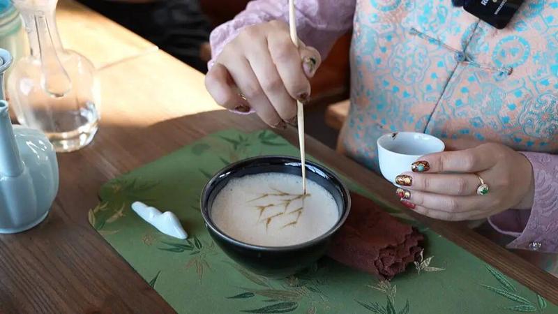  从叶片到产业链：崂山茶旅融合的技术演进与商业重构 文化旅游